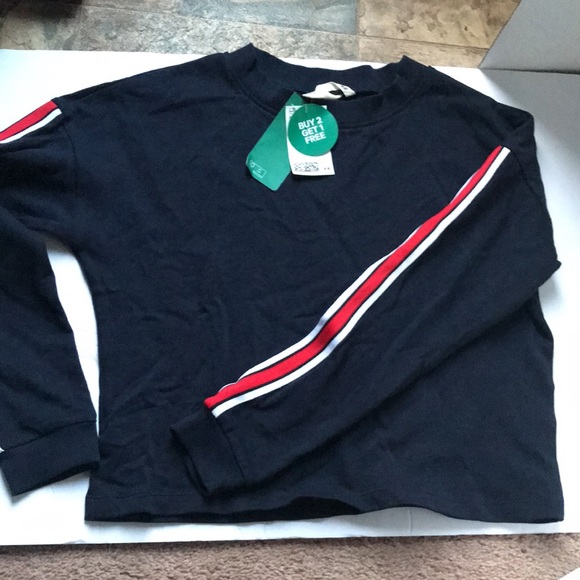 Girls Top - Picture 3 of 3